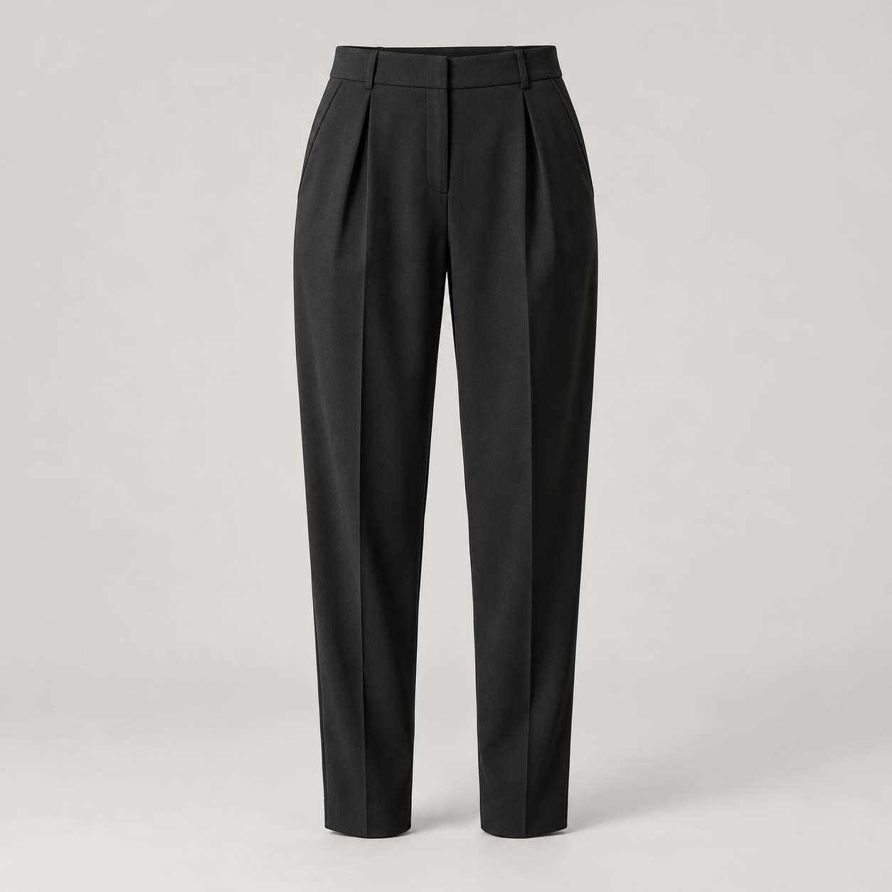 Arc Tapered Trouser in Black